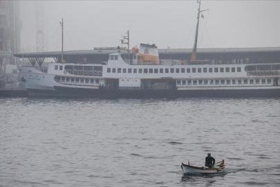 İstanbul'da deniz ulaşımına hava muhalefeti engeli
