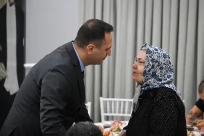 İzmir Bornova’nın çınarları bayram coşkusunda buluştu