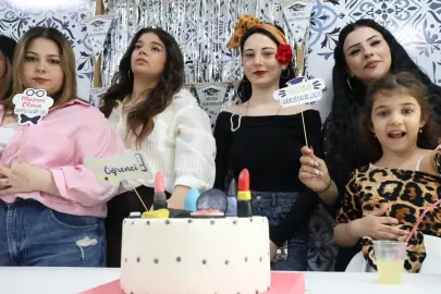 Kocaeli'de 'Beyaz Kalpler'in mezunları mesleğe uğurlandı