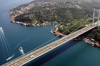 Köprü ve otoyollar ne zaman ücretsiz? Bayramda ücretsiz olacak mı? Sürücülerin gündeminde