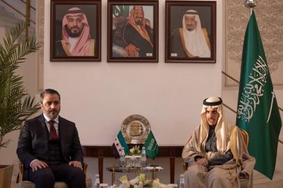 Suriye Dışişleri Bakanı Şeybani, Suudi Arabistanlı mevkidaşı Bin Ferhan ile görüştü