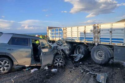 Tatvan-Van Karayolu’nda korkutan kaza: 1’i ağır 6 yaralı