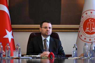 Bakan Gürlek'ten Yargıtay ve Danıştay üyeliklerine seçilen üç isim için tebrik mesajı