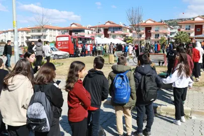 Efes Selçuk’ta öğrenci otobüsleri sezonu kapattı