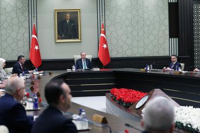 Kabine yoğun gündemle toplanacak