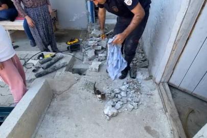 Plastik boruya sıkışan yavru kedi itfaiye ekiplerince kurtarıldı
