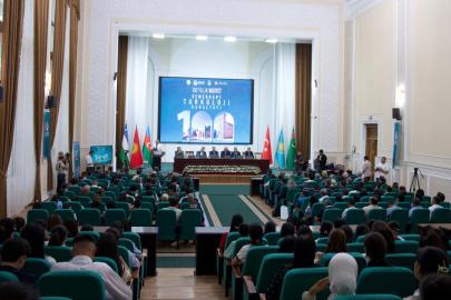 Türkoloji dünyasının 100 yıllık vasiyeti Semerkant'ta yerine getirildi