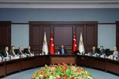 AK Parti MYK Cumhurbaşkanı Erdoğan başkanlığında toplandı: Gözler alınacak kararlarda