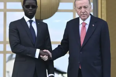 Cumhurbaşkanı Erdoğan Senegalli mevkidaşı Faye ile telefonda görüştü