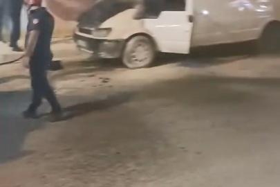 Elazığ’da seyir halindeki minibüste yangın
