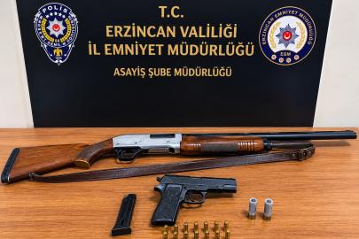 Erzincan’da ruhsatsız tabanca ve tüfek ele geçirildi