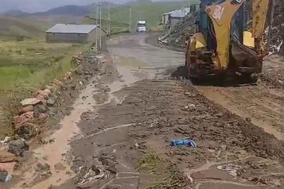 Erzurum’da sel felaketi: Taşkın duvarları yıkıldı, araziler sular altında kaldı