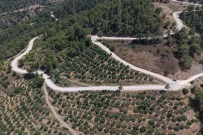 Mersin Büyükşehir Silifke’de son stabilize yolu asfaltladı