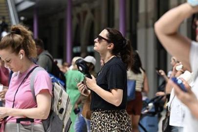 AKOM'dan İstanbul için yeni hafta uyarısı! Poyrazın ardından 34 dereceye çıkacak: Tarih verildi