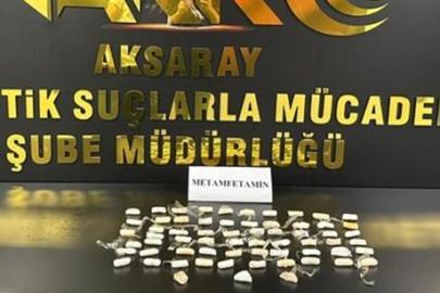 Aksaray’da akılalmaz yöntem! 3 şüpheli polisi görünce 535 gram metamfetamini 64 parça halinde yuttu