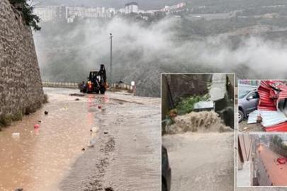 Artvin'de art arda felaketler! Şiddetli Sağanak, hortum, heyelan... Cadde ve sokaklar balçıkla kaplandı