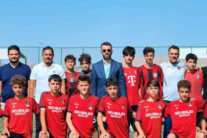 Başkan Özgür İreç İlhan genç sporcularla buluştu