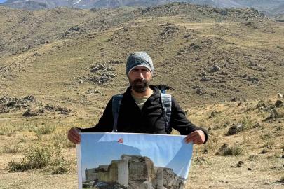 Elazığlı sporcudan Ağrı Dağı’nda 30 Ağustos Zafer Bayramı tırmanışı
