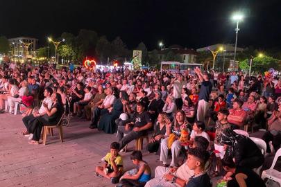 Erzincan’da Dörtyol Meydanı’nda yaz konseri düzenlendi