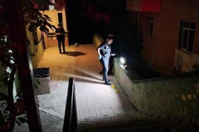 Gece yarısı dehşet anları! Çorum'da apartman dairesine pompalı tüfekle saldırı