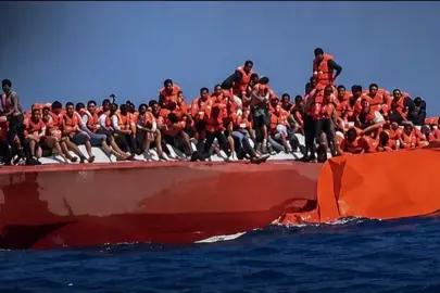Girne gemi faciasında 20 kayıp kişinin isimleri belli oldu... Arama çalışmaları sürüyor