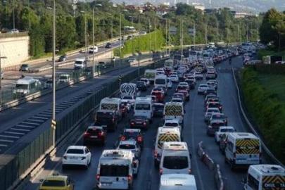 İstanbul’da okullar açılıyor! 14 Eylül’de ulaşım ücretsiz: Yeni trafik tedbirleri açıklandı
