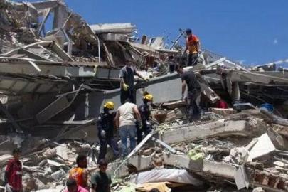 Kolombiya'da 7,4 büyüklüğündeki depremde ölenlerin sayısı 329'a çıktı