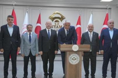 Bakan Ersoy Adıyaman'da: Kommagene’nin kadim kenti Perre’de çalışmalar sürüyor