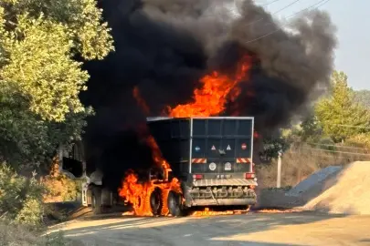 Dalaman Belediyesi’ne ait asfalt aracı alev alev yandı!