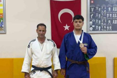 Elazığlı sporcu Ali Asaf Çiçek’e milli davet