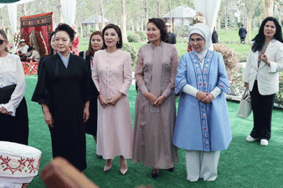 Emine Erdoğan, Kırgızistan'da lider eşleriyle buluştu