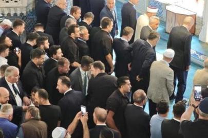 Erdoğan, Rize’de cuma namazını kıldı