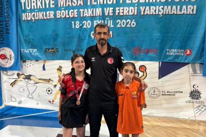Erzincanlı Güler masa tenisinde bölge ikincisi oldu