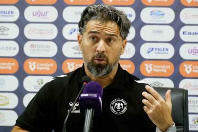 İlhan Palut: "Taraftarımızdan özür diliyorum"