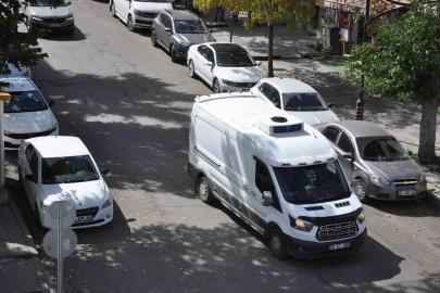 Kars’ta araç sayısı nüfusu ikiye katladı: 90 bin kişiye 56 bin 733 araç