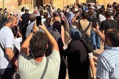 Sivas'ta 'Namaz kılan silüet'e ziyaretçi akını! Her gün aynı saatte