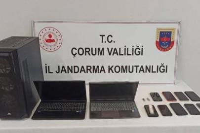 Sosyal medyada örgütlenme iddiası! Eylem senaryoları ve aşırılıkçı içerikler paylaşan 9 şüpheli yakalandı