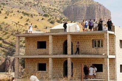 30 yıl sonra doğduğu topraklara döndü! 'İnsanın içi acıyor'