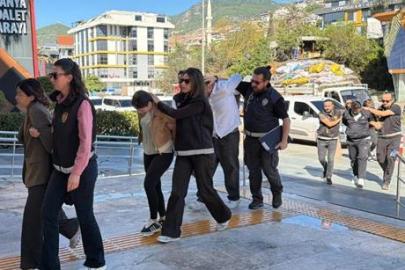 Alanya’da dağlık alana kaçırıp 15 milyon avroluk senet imzalattılar! 7 şüpheli adliyede