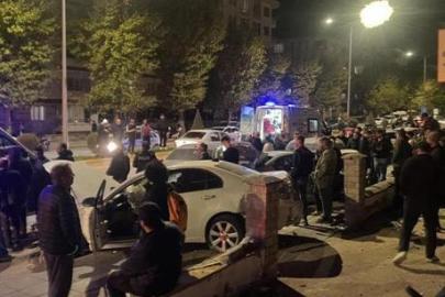 Çorum’da feci kaza! 2 otomobil çarpıştı: 4 kişi yaralı