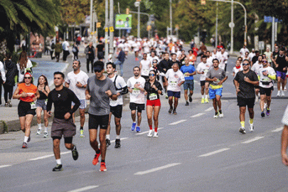 İstanbul'da 3 bin 500 kişiyle Cumhuriyet koşusu