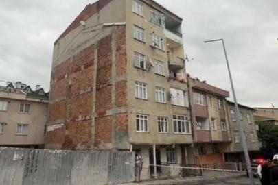 Küçükçekmece'de korku dolu anlar: Çatlaklar oluşan ve sesler gelen 7 katlı bina tahliye edildi