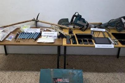 Manisa'da patlayıcı ve iş makinesiyle kaçak kazı yapanlar suçüstü yakalandı